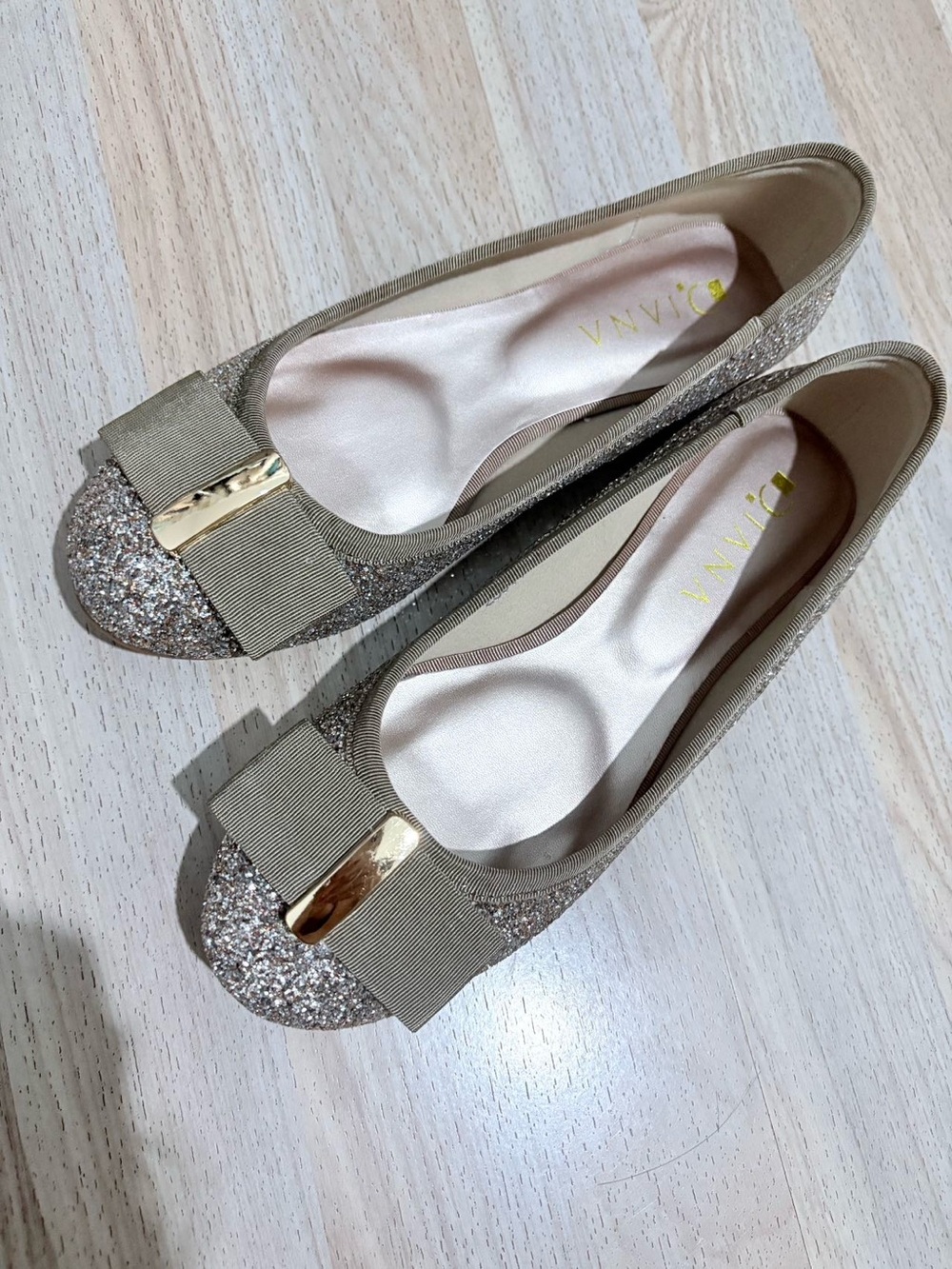 Diana - Glitter Bow Ballet Flats in Champagne